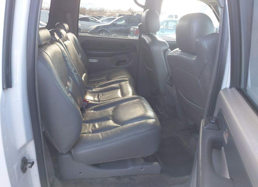 Photo 8 of 2003 Chevrolet Suburban 1500 Z71 (VIN 3GNFK16Z43G156176)