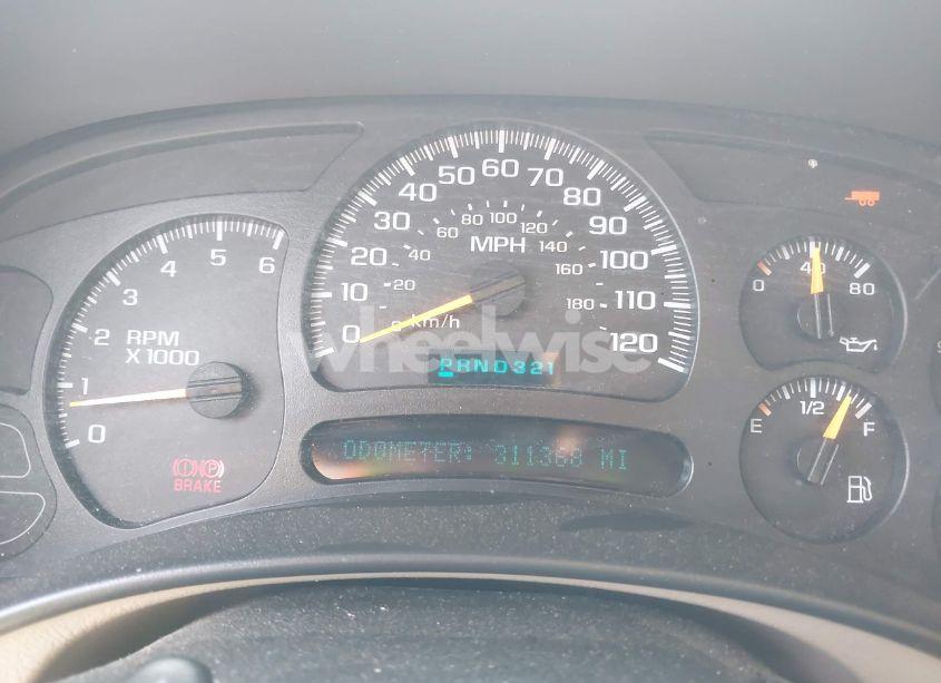 Photo 7 of 2005 Chevrolet Suburban 1500 LT (VIN 3GNFK16Z45G143706)