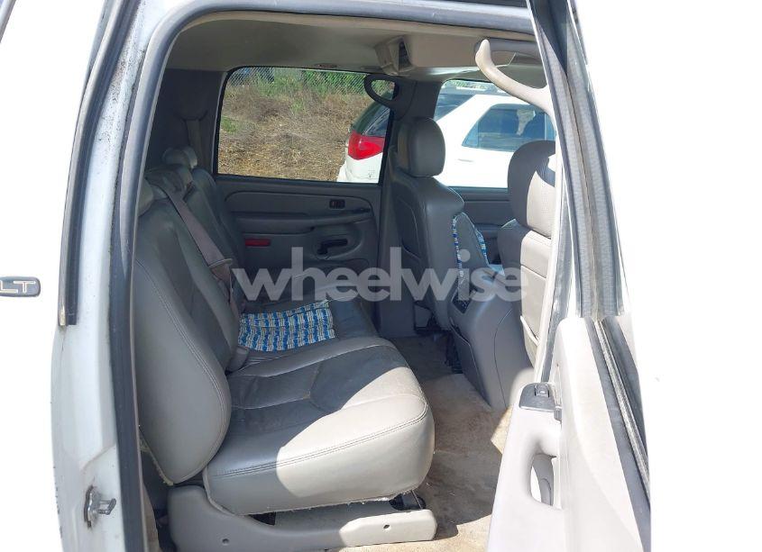 Photo 8 of 2006 Chevrolet Suburban 1500 LT (VIN 3GNFK16Z46G103093)