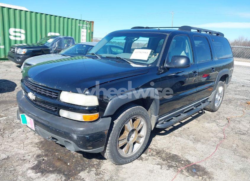 Photo 2 of 2002 Chevrolet Suburban 1500 Z71 (VIN 3GNFK16Z52G264577)