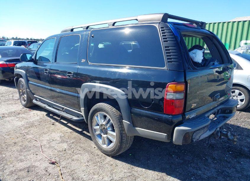 Photo 3 of 2002 Chevrolet Suburban 1500 Z71 (VIN 3GNFK16Z52G264577)