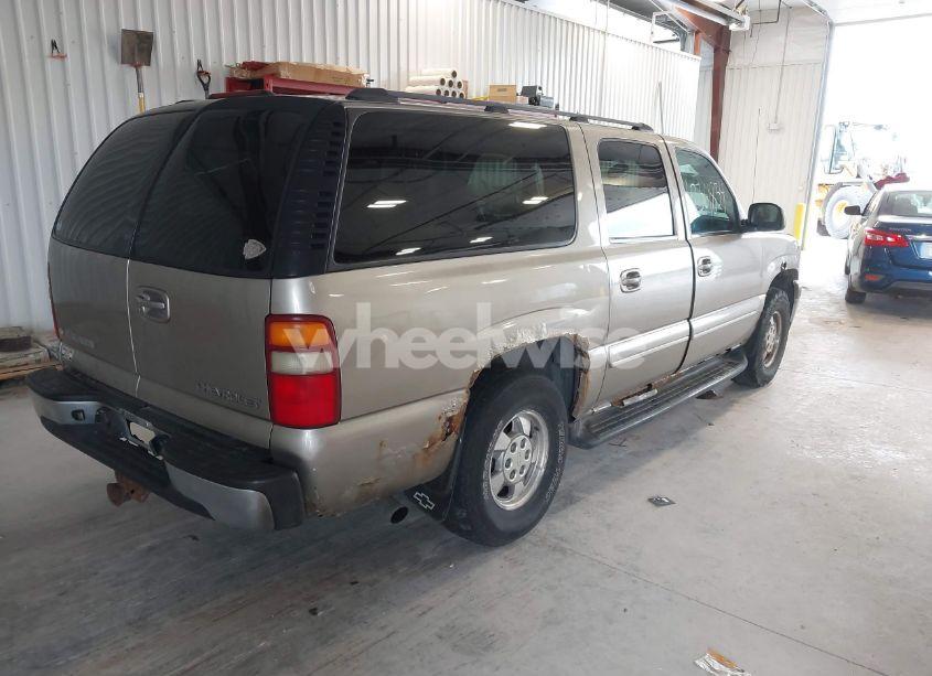 Photo 4 of 2003 Chevrolet Suburban 1500 LT (VIN 3GNFK16Z53G272826)
