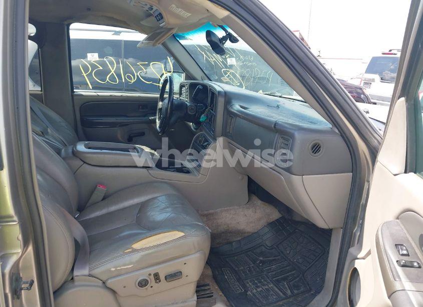 Photo 5 of 2003 Chevrolet Suburban 1500 LT (VIN 3GNFK16Z53G272826)