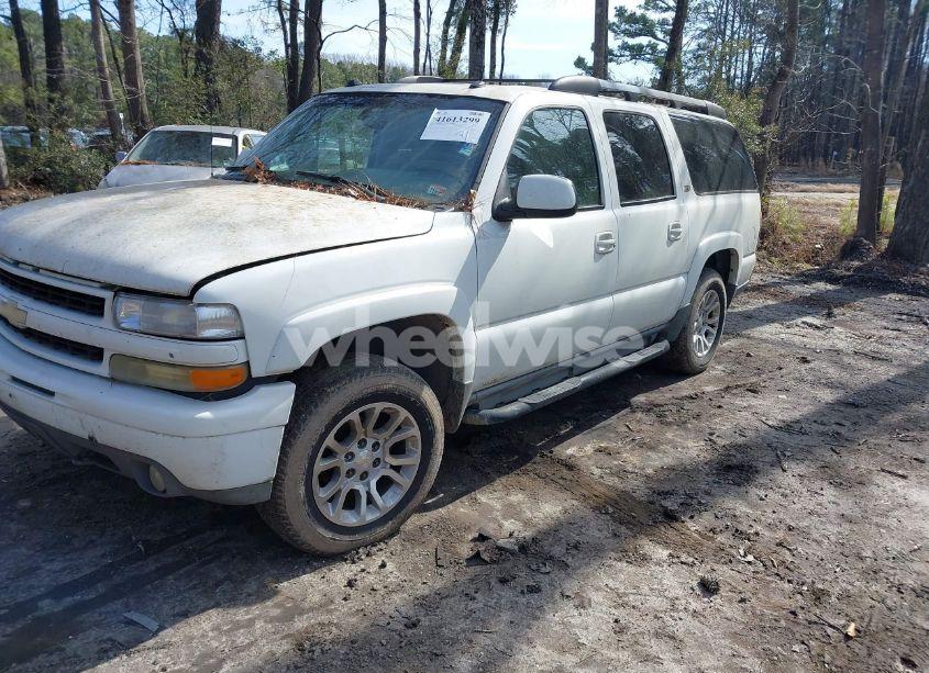 Photo 2 of 2004 Chevrolet Suburban 1500 Z71 (VIN 3GNFK16Z54G314817)