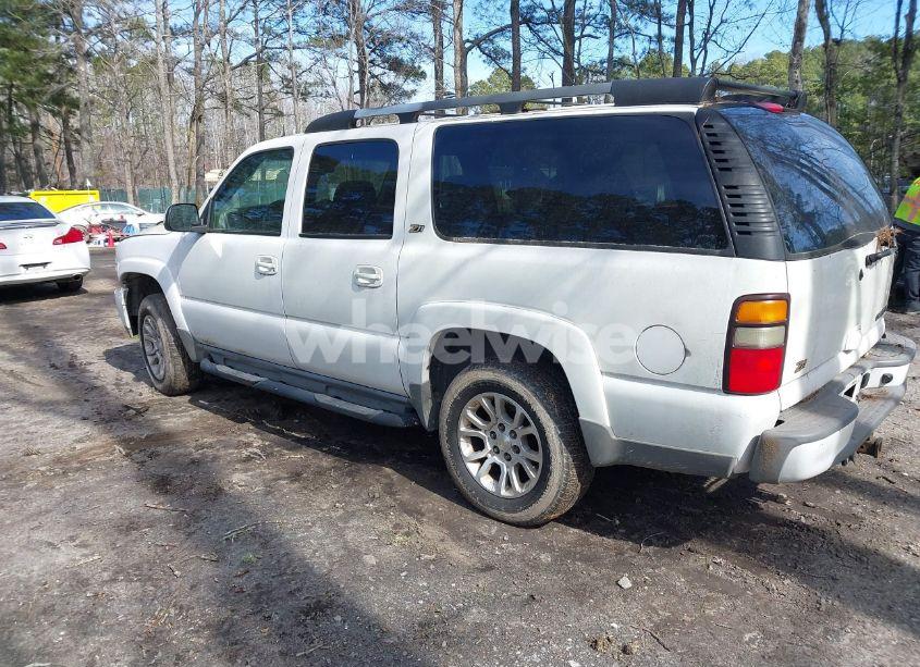 Photo 3 of 2004 Chevrolet Suburban 1500 Z71 (VIN 3GNFK16Z54G314817)