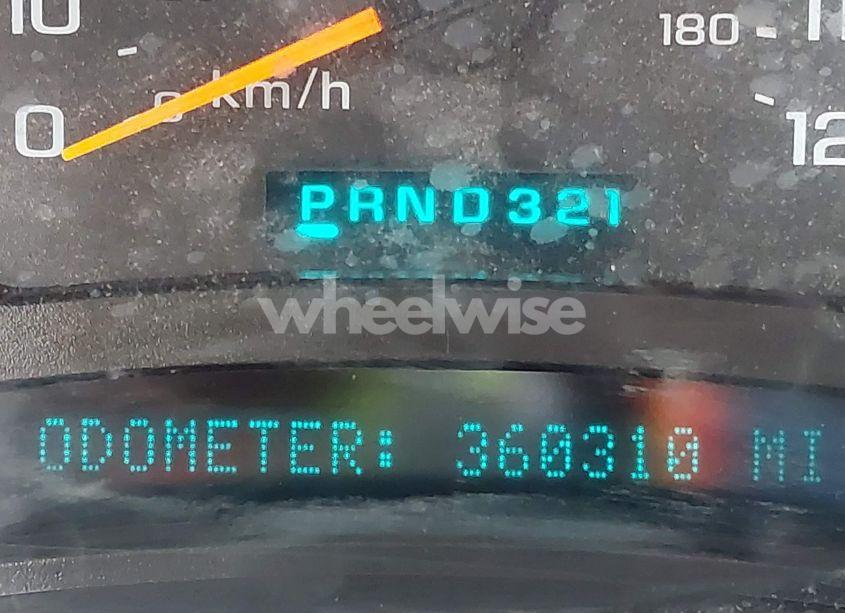 Photo 7 of 2004 Chevrolet Suburban 1500 Z71 (VIN 3GNFK16Z54G314817)