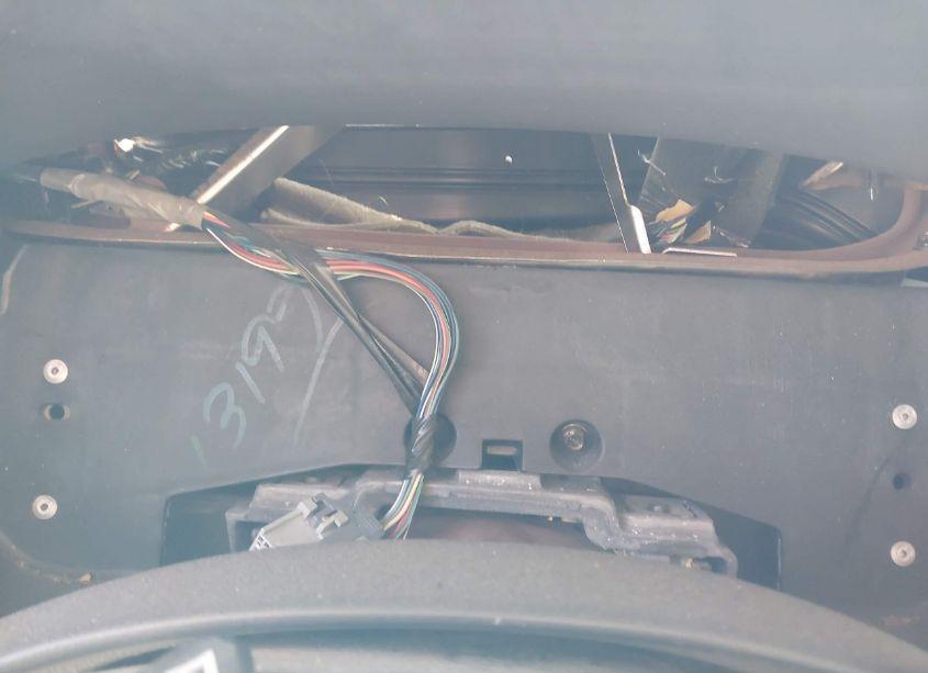 Photo 7 of 2005 Chevrolet Suburban 1500 LT (VIN 3GNFK16Z55G200124)