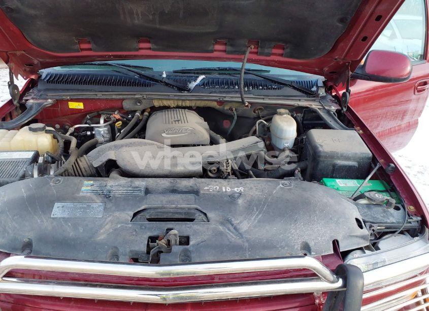 Photo 10 of 2005 Chevrolet Suburban 1500 Z71 (VIN 3GNFK16Z55G210040)