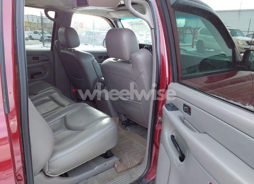 Photo 8 of 2005 Chevrolet Suburban 1500 Z71 (VIN 3GNFK16Z55G210040)