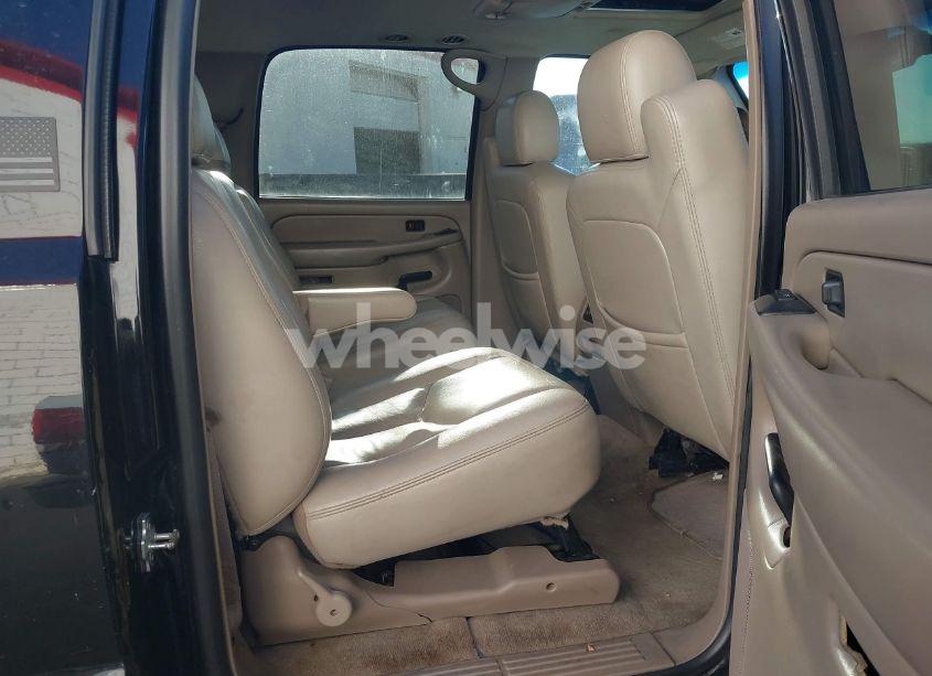Photo 8 of 2005 Chevrolet Suburban 1500 LT (VIN 3GNFK16Z55G295686)