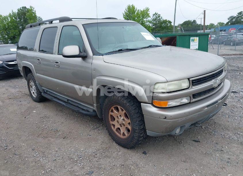 2002 Chevrolet Suburban 1500 Z71 (VIN 3GNFK16Z62G267729) main photo