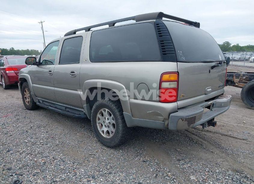 Photo 3 of 2002 Chevrolet Suburban 1500 Z71 (VIN 3GNFK16Z62G267729)