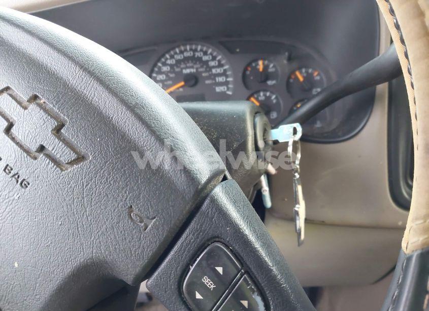 Photo 11 of 2003 Chevrolet Suburban 1500 Z71 (VIN 3GNFK16Z63G166885)