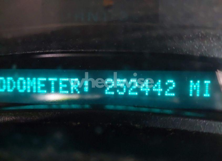 Photo 15 of 2005 Chevrolet Suburban 1500 LS (VIN 3GNFK16Z65G185021)