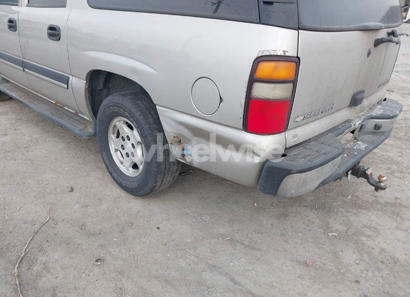 Photo 6 of 2005 Chevrolet Suburban 1500 LS (VIN 3GNFK16Z65G185021)