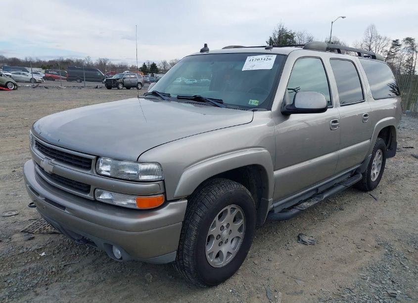 Photo 2 of 2003 Chevrolet Suburban 1500 Z71 (VIN 3GNFK16Z73G102810)
