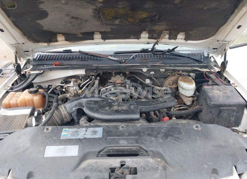 Photo 10 of 2003 Chevrolet Suburban 1500 Z71 (VIN 3GNFK16Z73G148346)