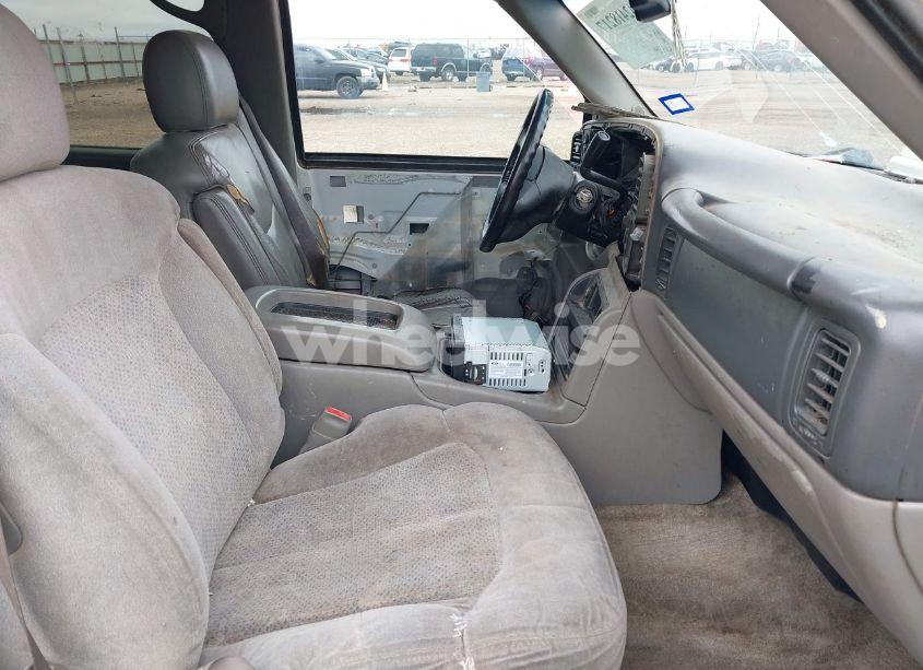 Photo 5 of 2003 Chevrolet Suburban 1500 Z71 (VIN 3GNFK16Z73G148346)