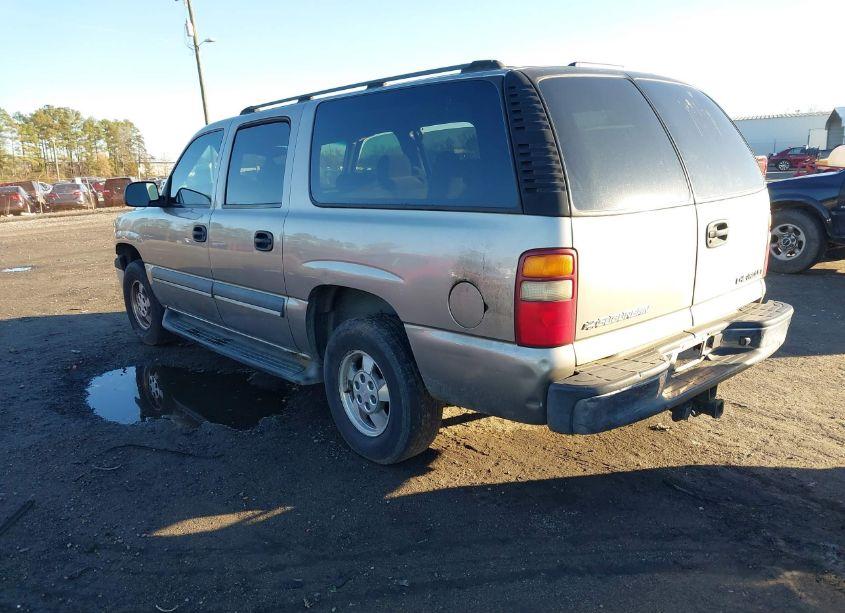 Photo 3 of 2003 Chevrolet Suburban 1500 LS (VIN 3GNFK16Z73G292897)