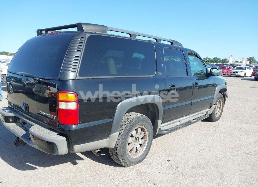 Photo 4 of 2003 Chevrolet Suburban 1500 Z71 (VIN 3GNFK16Z73G327275)