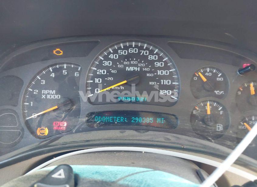 Photo 7 of 2003 Chevrolet Suburban 1500 Z71 (VIN 3GNFK16Z73G327275)