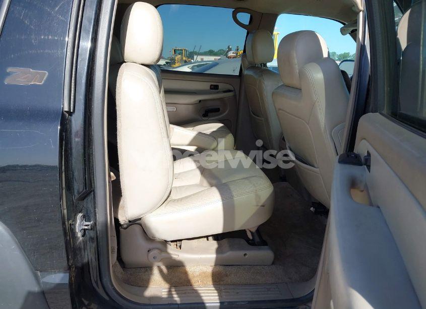 Photo 8 of 2003 Chevrolet Suburban 1500 Z71 (VIN 3GNFK16Z73G327275)