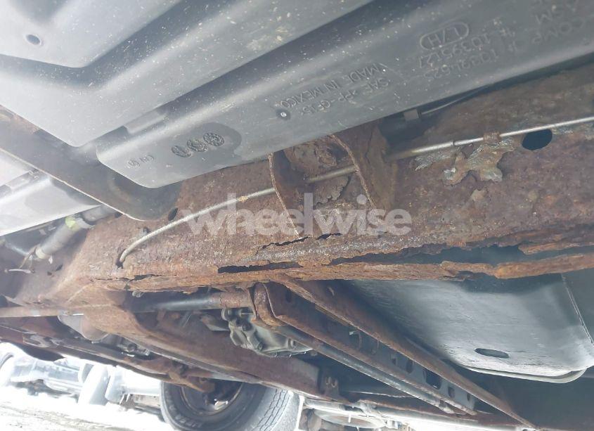 Photo 12 of 2005 Chevrolet Suburban 1500 LT (VIN 3GNFK16Z75G159642)