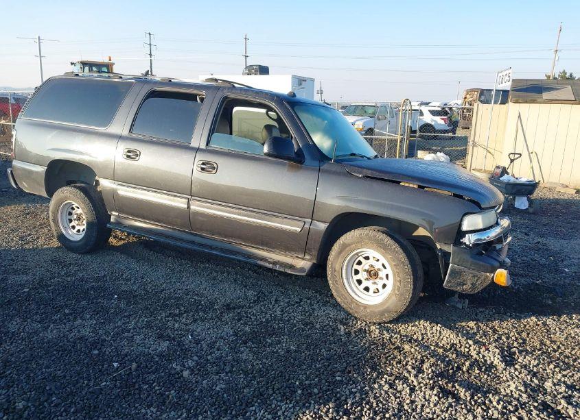 2005 Chevrolet Suburban 1500 LS (VIN 3GNFK16Z75G243928) main photo