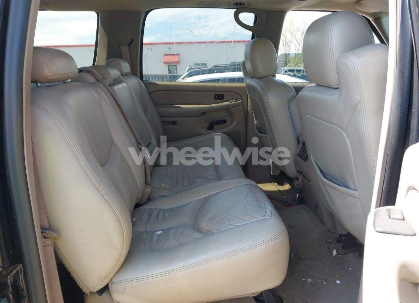 Photo 8 of 2005 Chevrolet Suburban 1500 LT (VIN 3GNFK16Z75G295768)