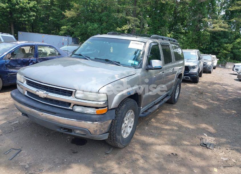 Photo 2 of 2002 Chevrolet Suburban 1500 Z71 (VIN 3GNFK16Z82G209847)