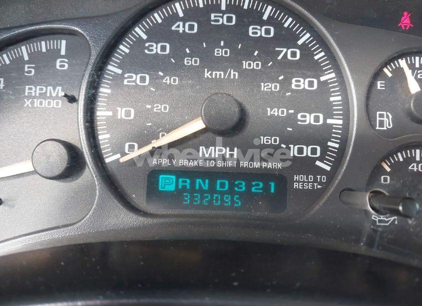 Photo 7 of 2002 Chevrolet Suburban 1500 Z71 (VIN 3GNFK16Z82G296620)