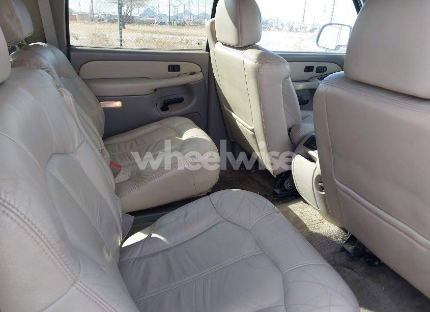 Photo 8 of 2002 Chevrolet Suburban 1500 Z71 (VIN 3GNFK16Z82G296620)