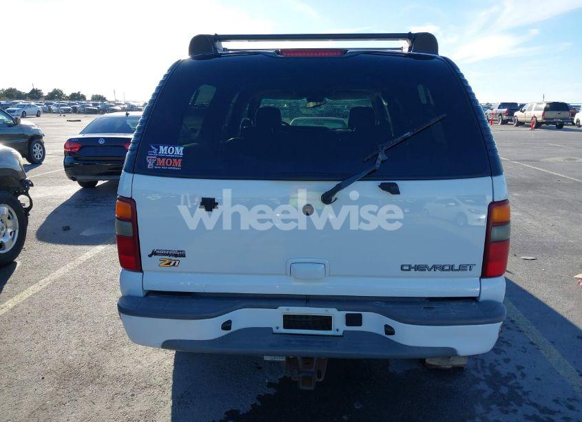 Photo 16 of 2003 Chevrolet Suburban 1500 Z71 (VIN 3GNFK16Z83G174955)