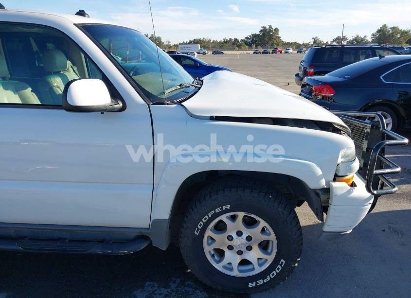 Photo 18 of 2003 Chevrolet Suburban 1500 Z71 (VIN 3GNFK16Z83G174955)