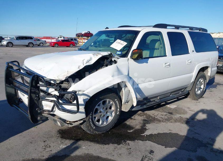 Photo 2 of 2003 Chevrolet Suburban 1500 Z71 (VIN 3GNFK16Z83G174955)