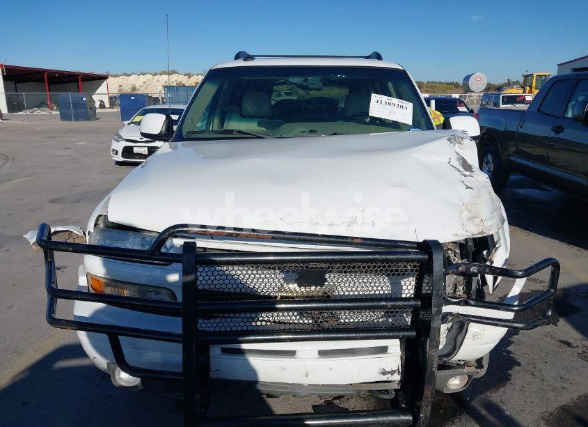 Photo 6 of 2003 Chevrolet Suburban 1500 Z71 (VIN 3GNFK16Z83G174955)