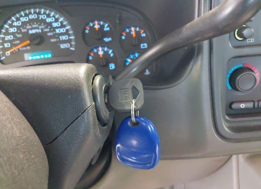 Photo 11 of 2005 Chevrolet Suburban 1500 LT (VIN 3GNFK16Z85G225843)