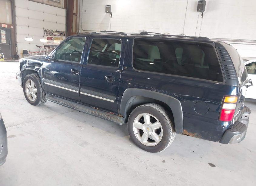 Photo 3 of 2005 Chevrolet Suburban 1500 LT (VIN 3GNFK16Z85G225843)
