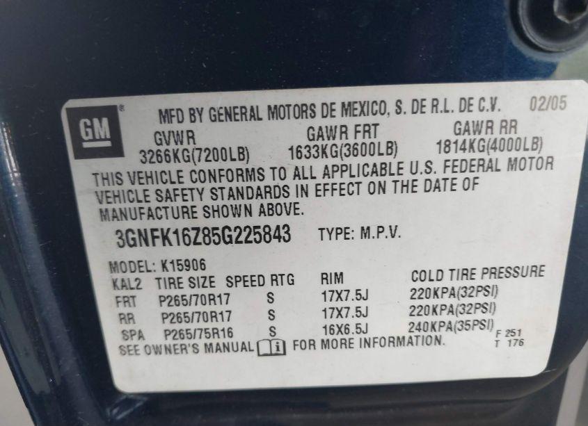 Photo 9 of 2005 Chevrolet Suburban 1500 LT (VIN 3GNFK16Z85G225843)