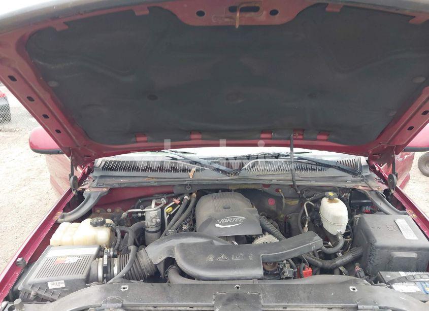 Photo 10 of 2005 Chevrolet Suburban 1500 Z71 (VIN 3GNFK16Z85G236552)