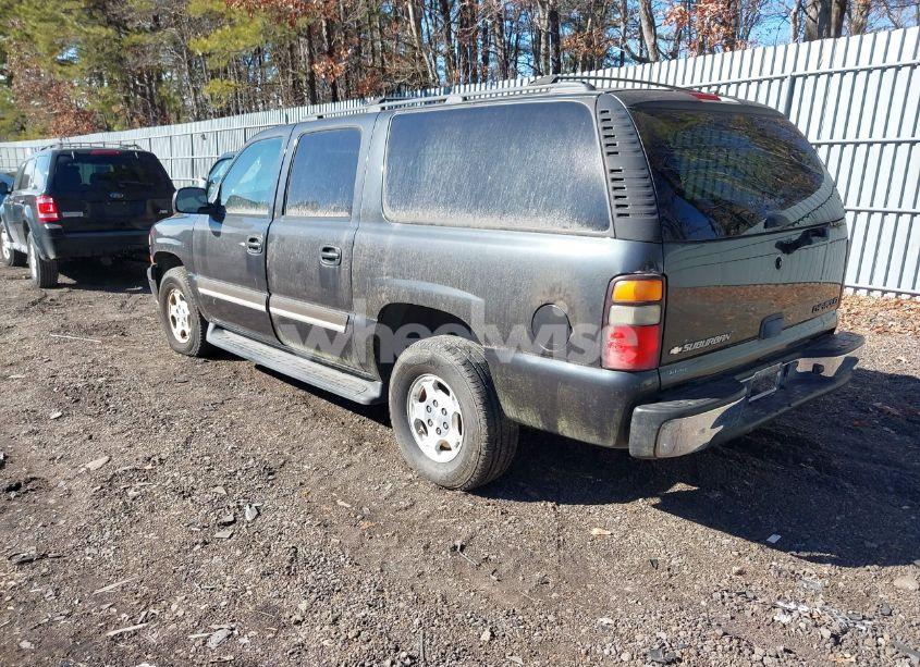 Photo 3 of 2005 Chevrolet Suburban 1500 LS (VIN 3GNFK16Z85G256624)