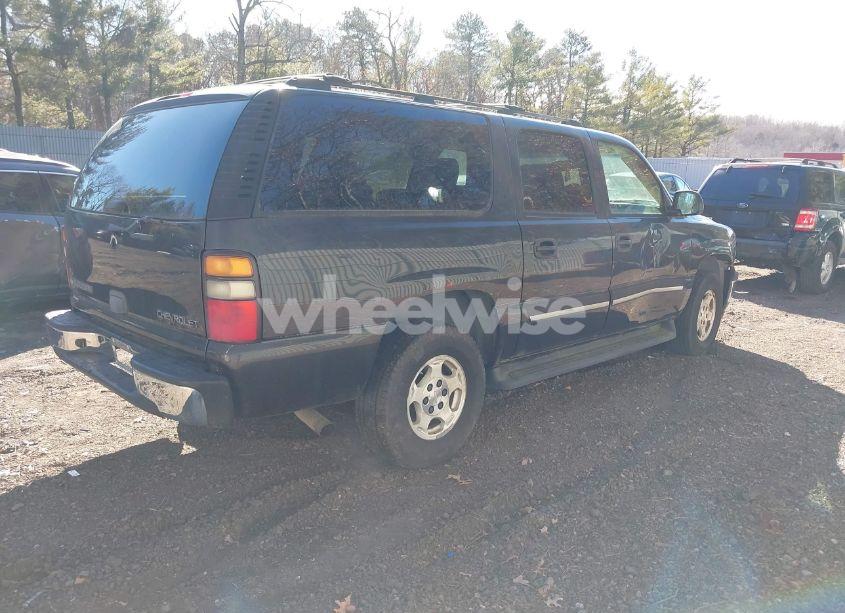 Photo 4 of 2005 Chevrolet Suburban 1500 LS (VIN 3GNFK16Z85G256624)