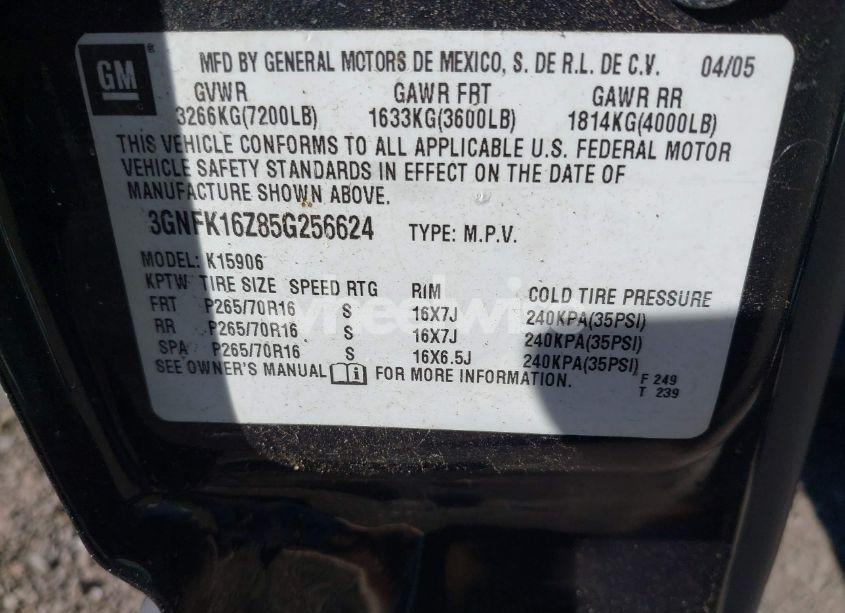 Photo 9 of 2005 Chevrolet Suburban 1500 LS (VIN 3GNFK16Z85G256624)