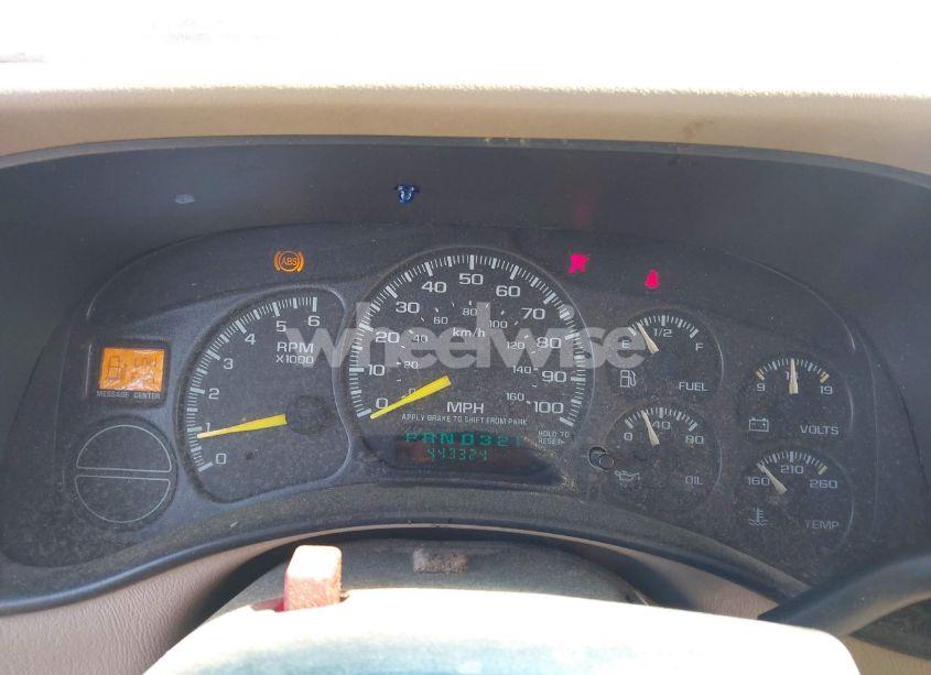 Photo 7 of 2002 Chevrolet Suburban 1500 Z71 (VIN 3GNFK16Z92G278272)