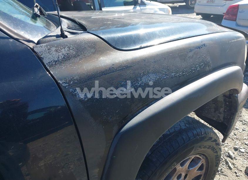 Photo 12 of 2002 Chevrolet Suburban 1500 Z71 (VIN 3GNFK16Z92G322707)