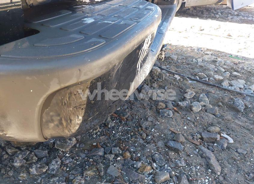 Photo 16 of 2002 Chevrolet Suburban 1500 Z71 (VIN 3GNFK16Z92G322707)