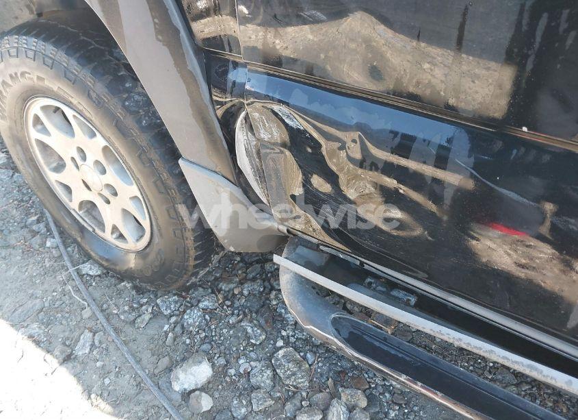 Photo 6 of 2002 Chevrolet Suburban 1500 Z71 (VIN 3GNFK16Z92G322707)