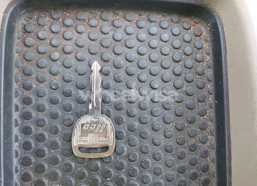 Photo 11 of 2004 Chevrolet Suburban 1500 Z71 (VIN 3GNFK16Z94G128052)