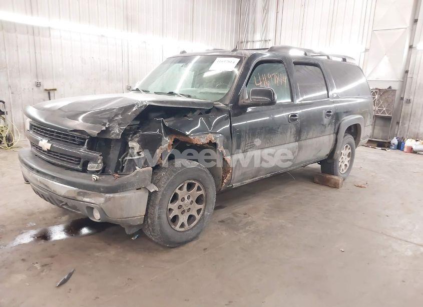 Photo 2 of 2004 Chevrolet Suburban 1500 Z71 (VIN 3GNFK16Z94G288951)