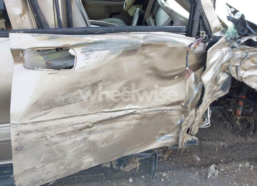 Photo 19 of 2005 Chevrolet Suburban 1500 LT (VIN 3GNFK16Z95G159688)